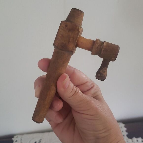 Vintage Lot of 3 Wooden Beer Wine Whiskey Keg Barrell Tap Spigot Spouts - Picture 6 of 11